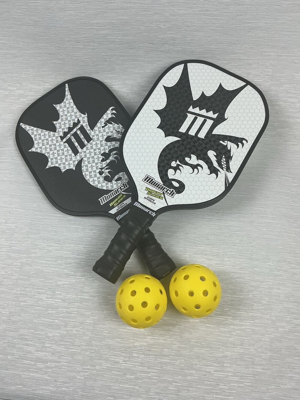 NWOT Monarch Dragon Slayer Pickleball Paddle Set (2 Paddles + 2 Balls)